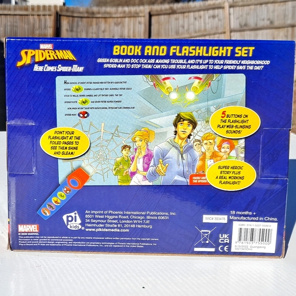 Marvel Here Comes Spider-Man Interactive Book And 5 Sounds Flashlight Set - Picture 2 of 3